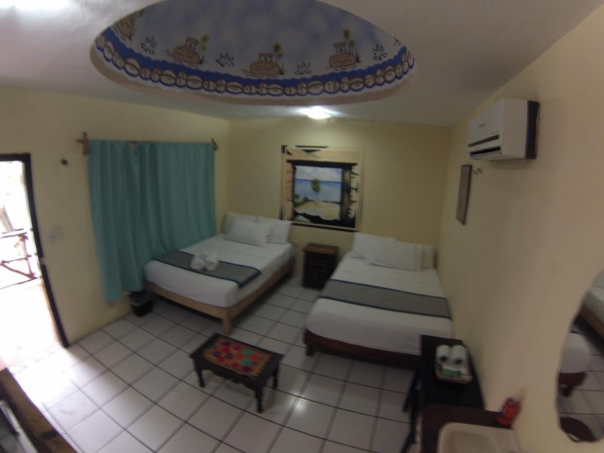Nido Del Quetzal Hotel Bacalar Bagian luar foto